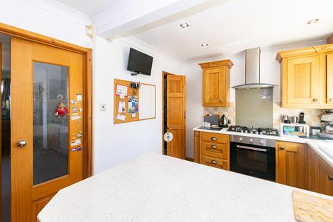 3 bedroom terraced house for sale, Crossgates, Leeds LS15