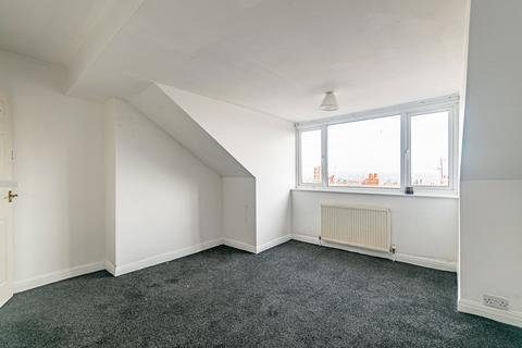 19 Highfield Road, Leeds, LS13 2BL
