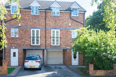 18 Birch Avenue, Leeds, LS15 7QY