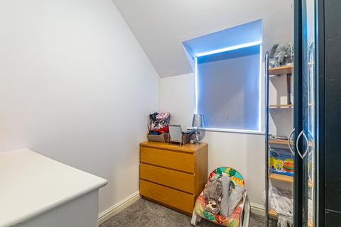 18 Birch Avenue, Leeds, LS15 7QY