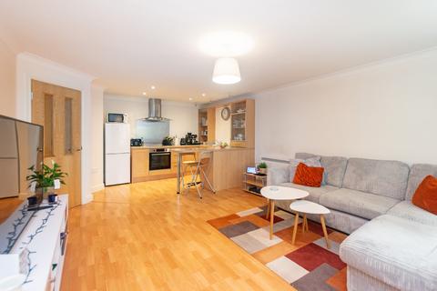 2 bedroom flat for sale, Leeds LS17