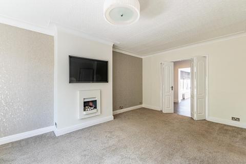 4 bedroom semi-detached house for sale, Ring Road, Leeds LS15