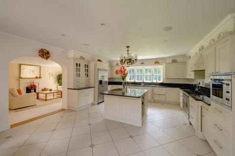 5 bedroom detached house for sale, Hill Farm Lane, Chalfont St. Giles, Buckinghamshire, HP8