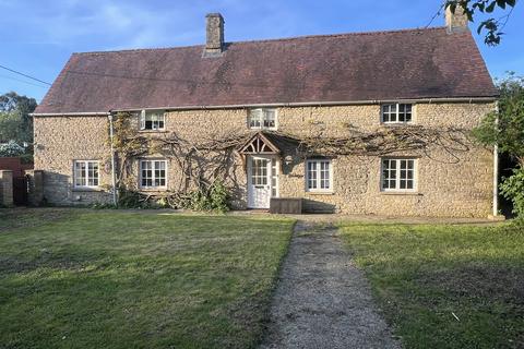 5 bedroom detached house for sale, Nr Witney, Oxfordshire