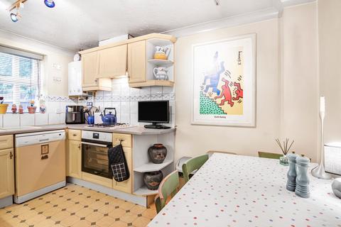 19 Founder Close, London, E6 6FS