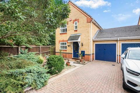 19 Founder Close, London, E6 6FS