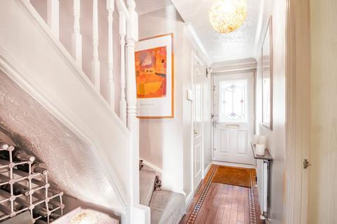 19 Founder Close, London, E6 6FS