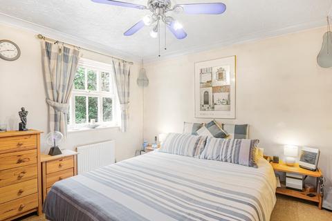 19 Founder Close, London, E6 6FS