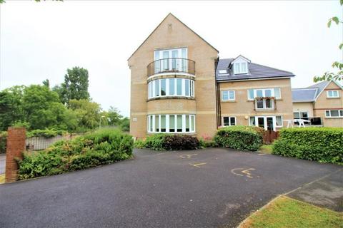 2 bedroom ground floor flat for sale, Melcombe Avenue, Weymouth