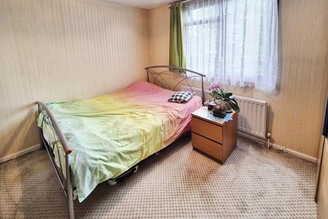 29 Westray Close, Basingstoke, RG21 4HY