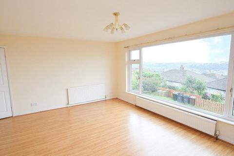 2 bedroom semi-detached bungalow to rent, Shann Avenue, Keighley BD21