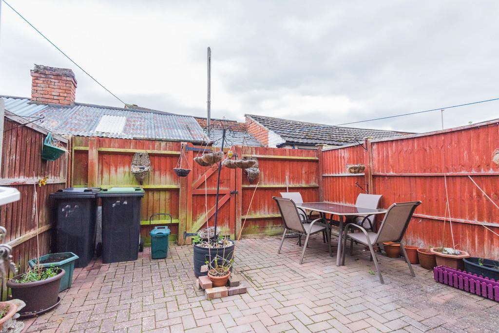 Rear Courtyard Garden