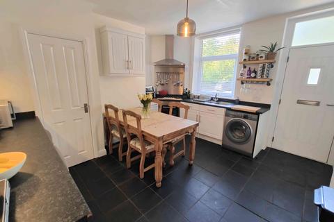 2 bedroom terraced house for sale, Huddersfield Road, Wyke BD12