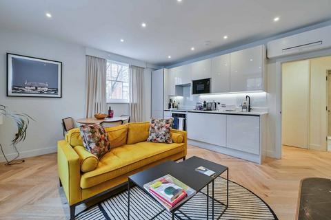 1 bedroom flat to rent, Charlotte Street, Fitzrovia, London, W1T