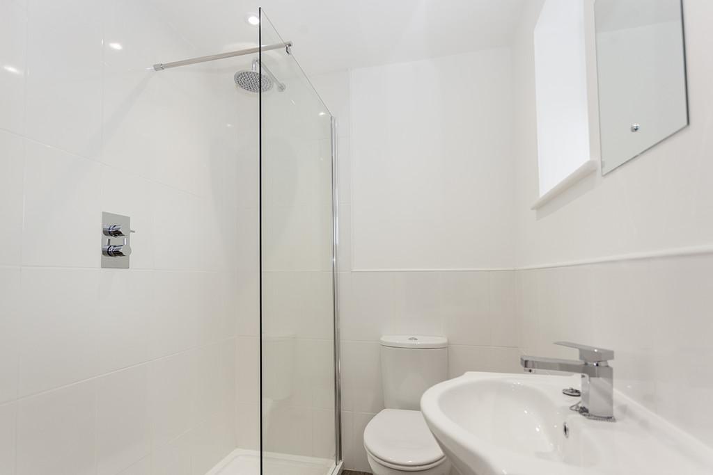 004 bathroom