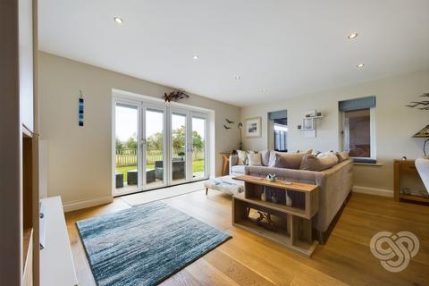 4 bedroom detached house for sale, Wentworth Place, Rocester