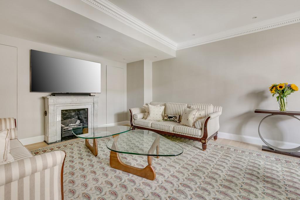 Belgrave Place 7-4