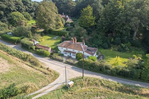 4 bedroom cottage for sale, Oulton nr Blickling