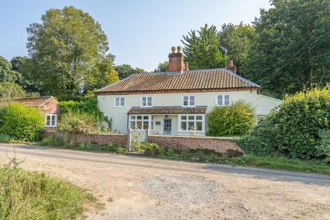 4 bedroom cottage for sale, Oulton nr Blickling