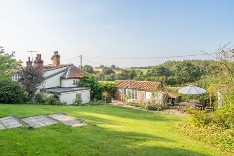 4 bedroom cottage for sale, Oulton nr Blickling