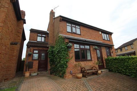 3 bedroom semi-detached house for sale, Falmouth Avenue, Normanton