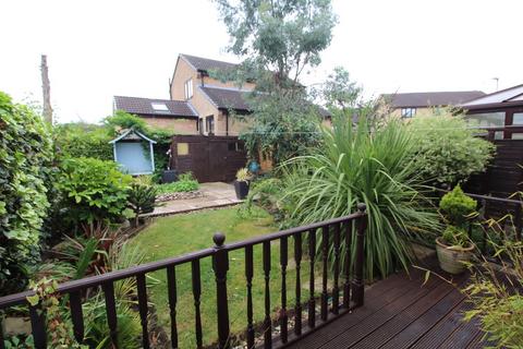 3 bedroom semi-detached house for sale, Falmouth Avenue, Normanton