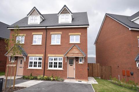 4 bedroom semi-detached house to rent, Reaseheath Way, Nantwich, Cheshire