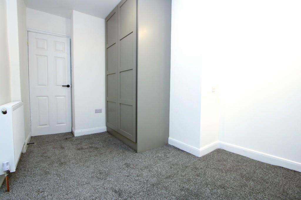 BEDROOM 1a