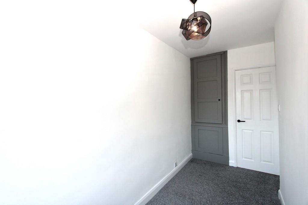 BEDROOM 2a