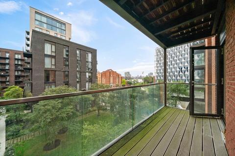 1 bedroom apartment for sale, 5 New Union Square, London SW11