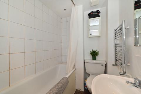 80a Cadogan Terrace, London, E9 5HP
