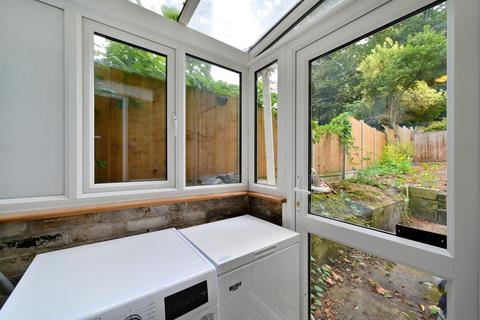 80a Cadogan Terrace, London, E9 5HP