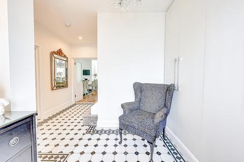 4 bedroom semi-detached house for sale, Leigham Court Drive, Leigh-on-Sea, SS9