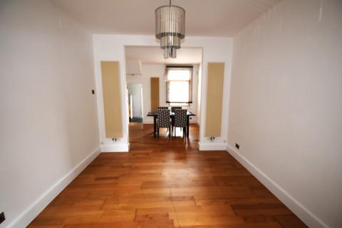 3 bedroom terraced house for sale, Mafeking Avenue, London