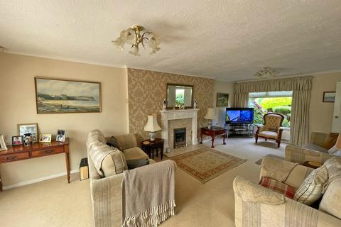 4 bedroom detached house for sale, Scalby Beck Road, Scarborough YO13