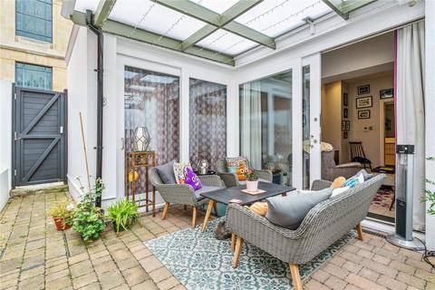 5 bedroom end of terrace house for sale, Phillimore Terrace, Allen Street