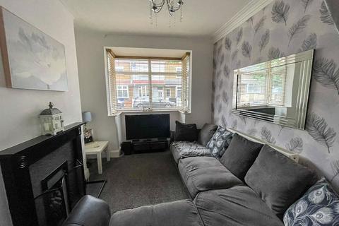 2 bedroom end of terrace house for sale, Fairmont Road, Grimsby, N E Lincolnshire, DN32