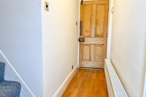 106 Fairmont Road, Grimsby, DN32 8DX