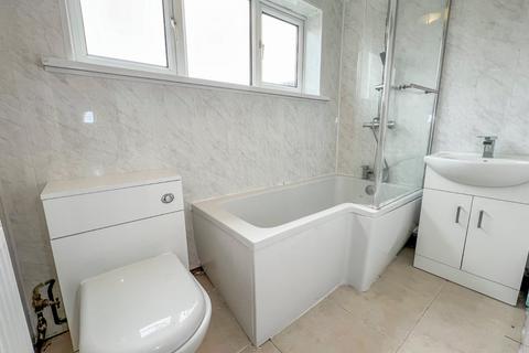 106 Fairmont Road, Grimsby, DN32 8DX