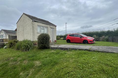 3 bedroom semi-detached house for sale, The Ashes, Meinciau, Kidwelly