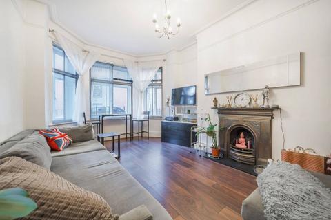 2 bedroom flat to rent, South Lambeth Road, Vauxhall, London, SW8