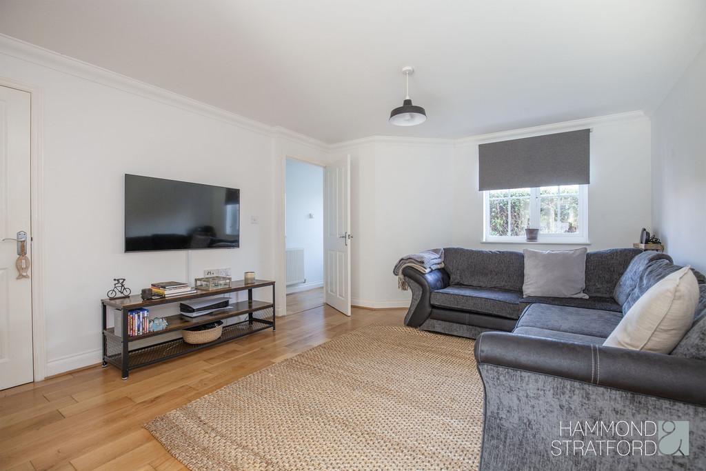 McKee Drive, Tacolneston 2 bed terraced house for sale £117,500