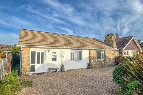 2 bedroom detached bungalow for sale, Middleton-on-Sea, West Sussex