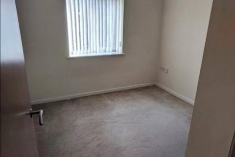 2 bedroom apartment to rent, Alban Street, Manchester M7