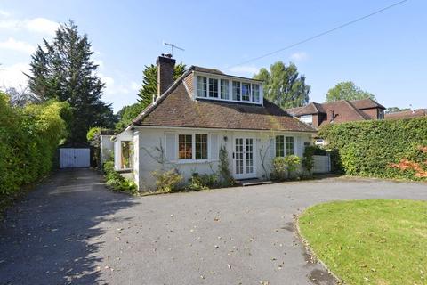 3 bedroom detached house for sale, Guildford Road, Cranleigh