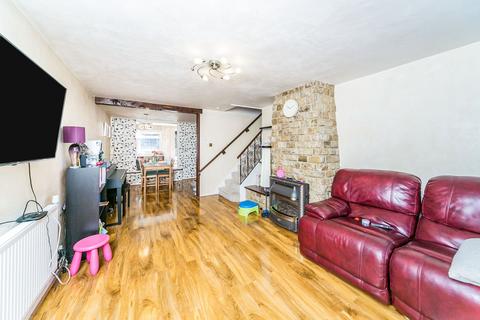 3 bedroom terraced house to rent, Barnsdale Road,Reading