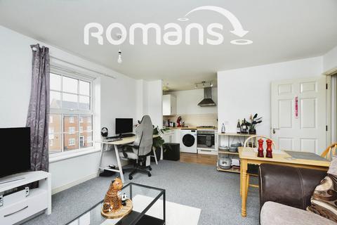 2 bedroom apartment to rent, Dyson Road, Swindon