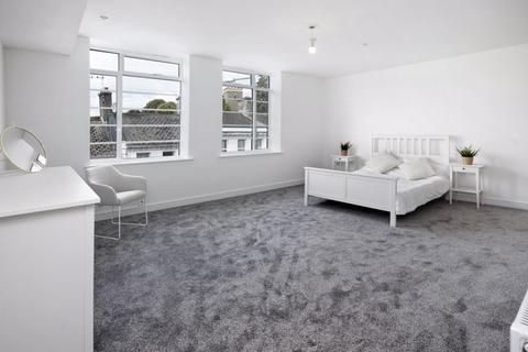 2 bedroom apartment for sale, Lucius Street, Torquay