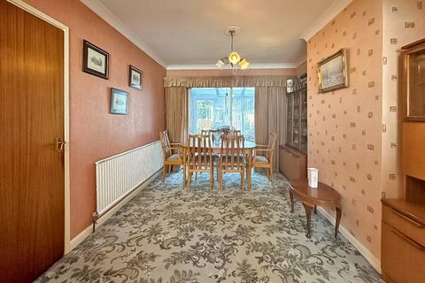 3 bedroom semi-detached house for sale, Five Oaks Road, Willenhall