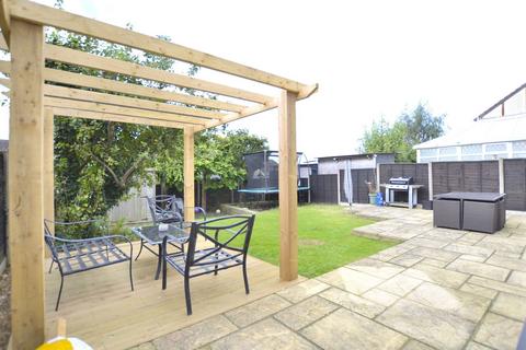 16 Ashton Close, Abbeydale, Gloucester, GL4 5BP